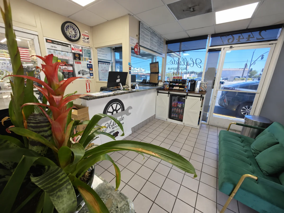 Hillside Auto Repair customer waiting area and front desk